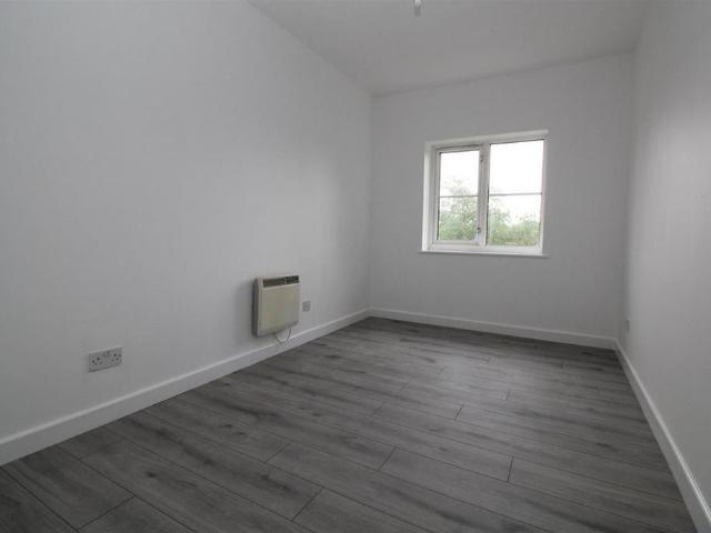 Apartment for rent in Maidenbower, Crawley
