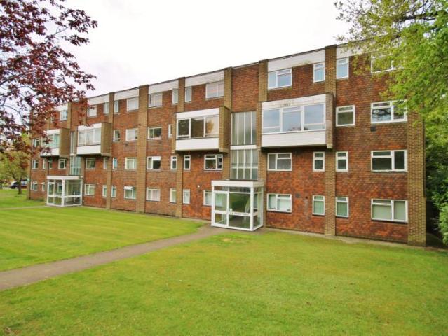 Flat for rent in Westfield, Woking