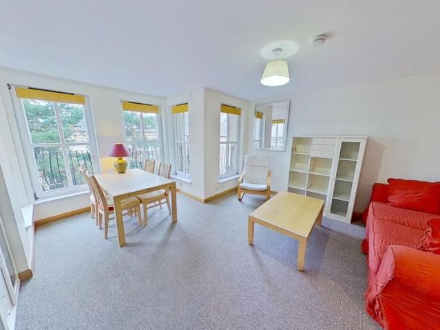 Apartment for rent in Gayfield, Broughton