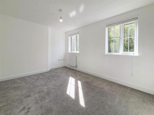 Apartment for rent in Constable Lee, Irwell Vale
