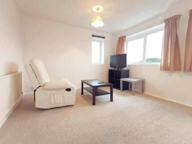 Apartment for rent in Compton, Hampshire