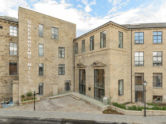 Apartment for rent in Esscroft, Bradford
