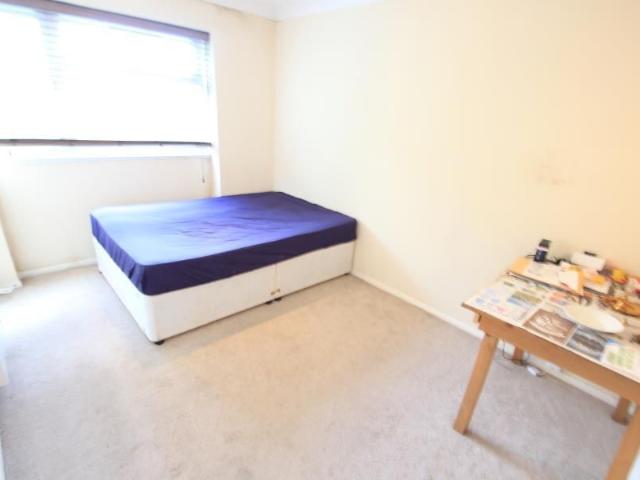 Apartment for rent in Mount Hermon, Woking
