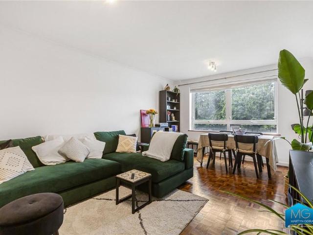 Apartment for rent in London Borough of Barnet, Greater London