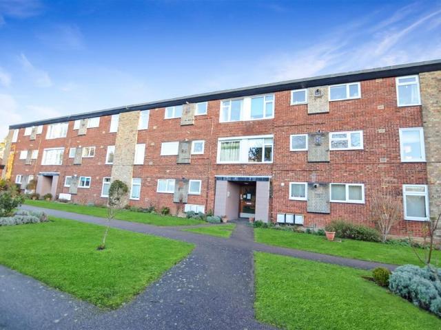 Flat for rent in Chesterton, Arbury
