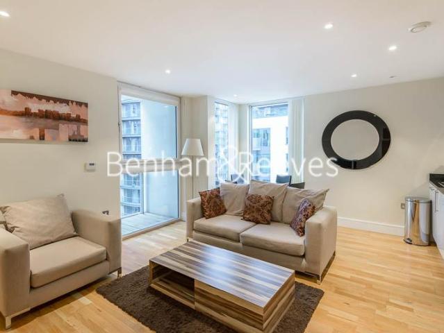Flat for rent in Isle Of Dogs, Greater London