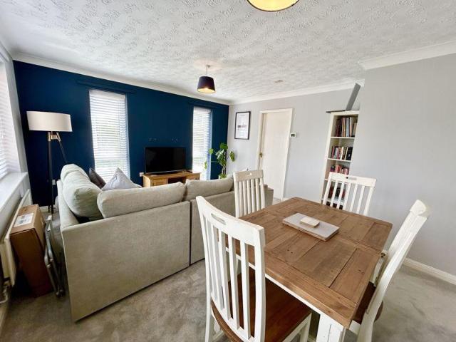 Flat for rent in Cheadle, Greater Manchester