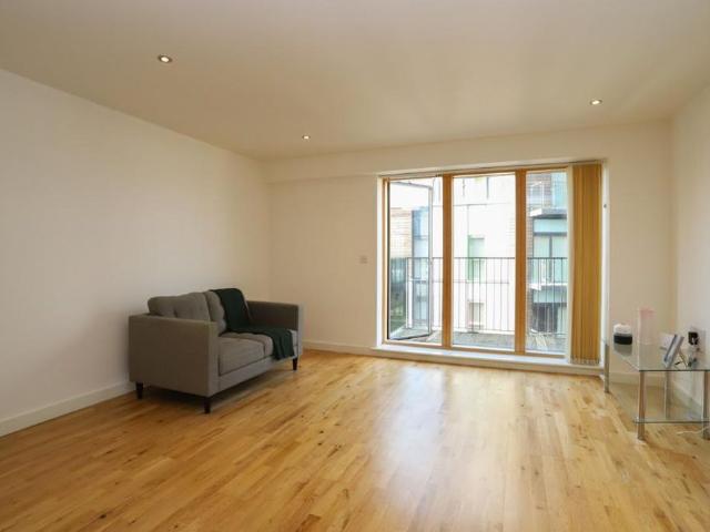 Apartment for rent in Fernhill, Bury