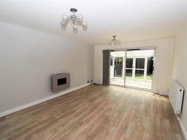 Apartment for rent in Green Close, Warwickshire