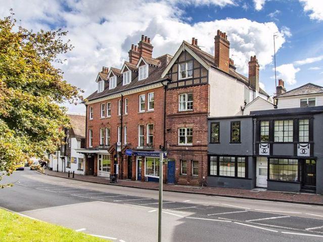 Flat for rent in Broadwater Down, Sandown Park