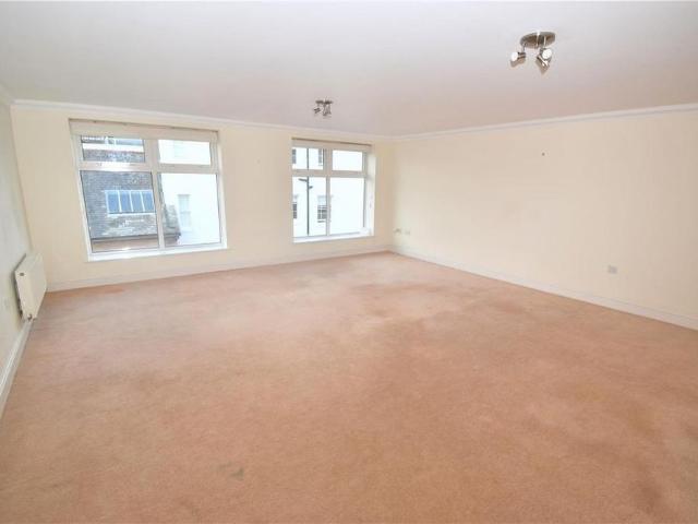 Apartment for rent in Milverton, Green Close