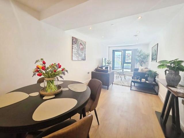 Apartment for rent in Bank, Leeds