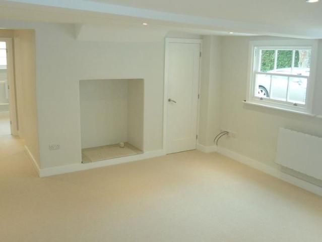 Apartment for rent in Ingatestone and Fryerning, Navestock Side