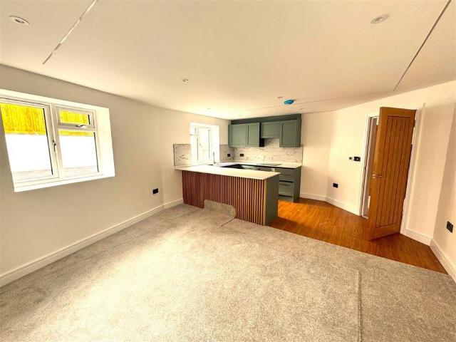 Apartment for rent in Parkham Hill, Brixham