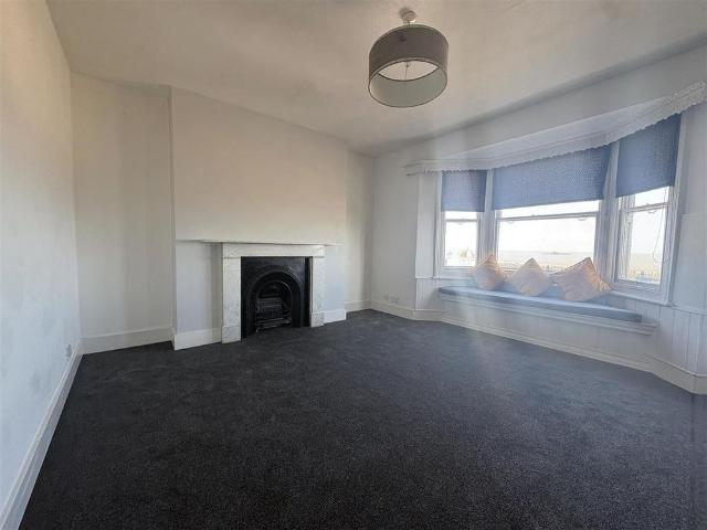 Apartment for rent in Oxenden, Canterbury