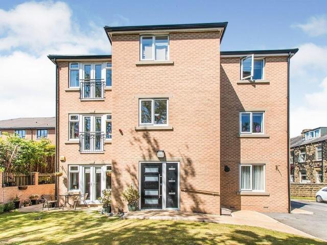 Flat for rent in West Yorkshire