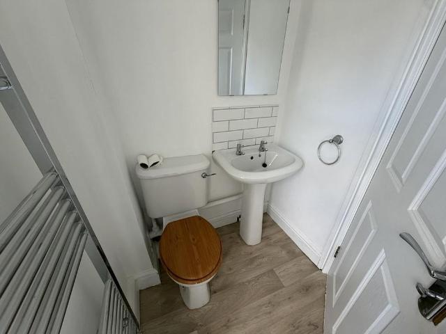 Apartment for rent in Llandeilo, Wales
