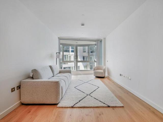 Apartment for rent in Clapham Junction, Greater London