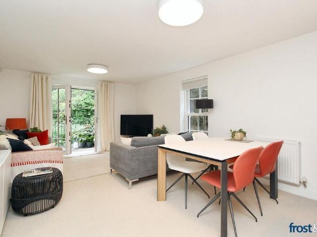 Apartment for rent in Canford Cliffs, Poole