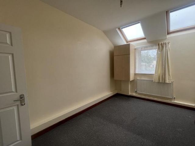 Apartment for rent in Marston, The Slade
