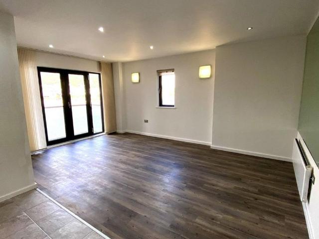 Apartment for rent in SA1 Swansea Waterfront, Nangreaves