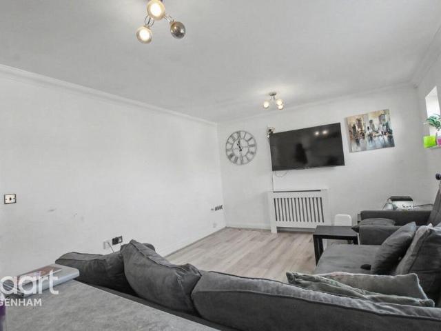 Apartment for rent in Dagenham, Greater London