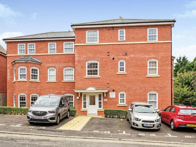 Apartment for rent in Martyrs Field, The Bridge