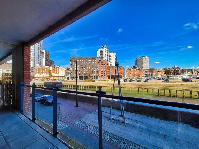 Flat for rent in Key Street, Suffolk