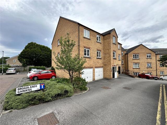Flat for rent in Pudsey, West Yorkshire