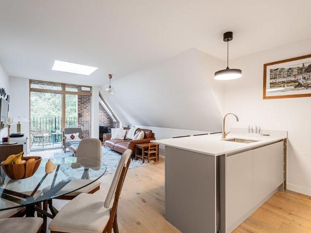 Apartment for rent in Selsdon, Greater London