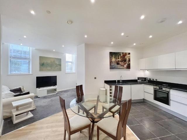 Flat for rent in Spon End, West Midlands