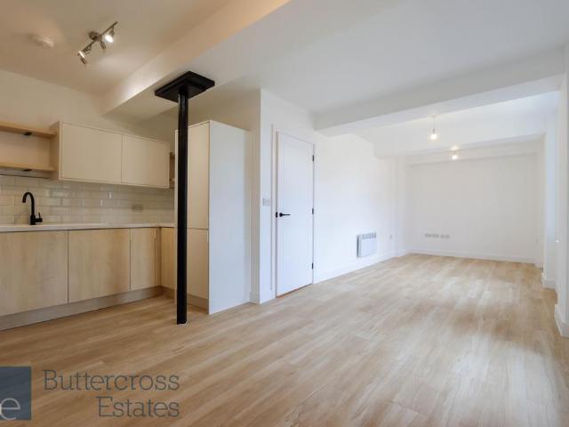 Flat for rent in Alverton, East Midlands