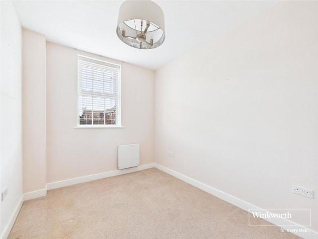 Apartment for rent in Emmbrook, Wokingham