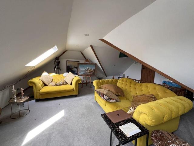 Apartment for rent in Littlecote, West Sussex