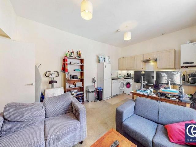 Apartment for rent in London Borough of Lambeth, Greater London