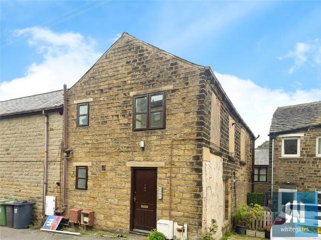 Flat for rent in Netherton, West Yorkshire