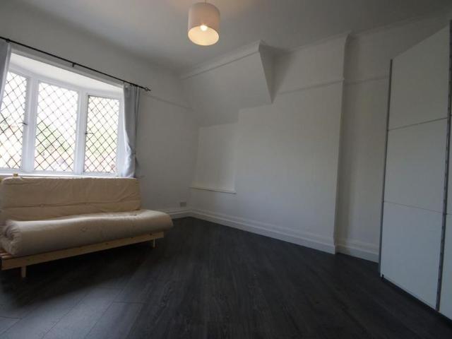 Apartment for rent in Pinner, Greater London