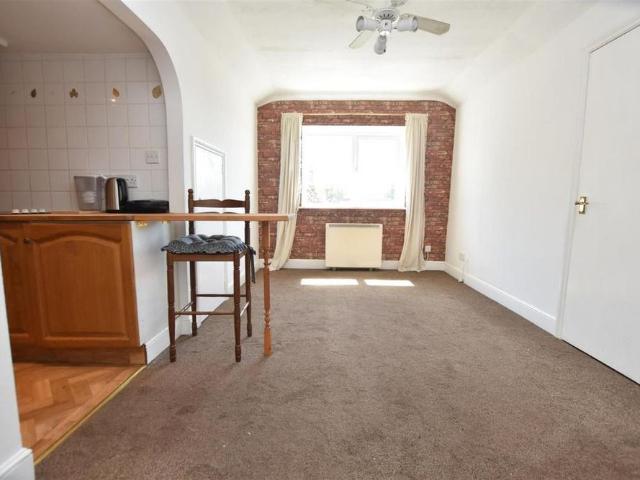 Apartment for rent in St Leonards Green, Guestling Green