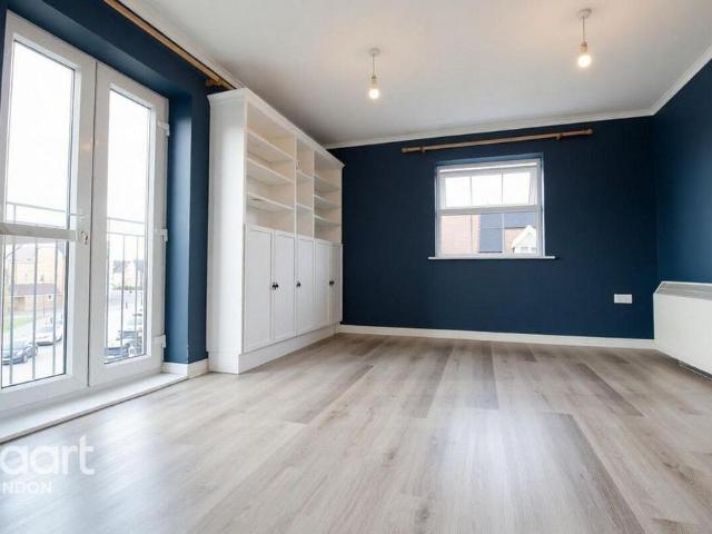 Apartment for rent in Haydon End, Blunsdon St Andrew