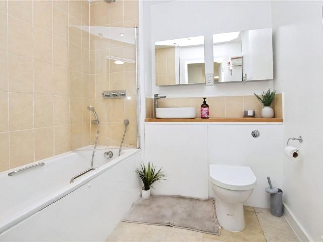 Apartment for rent in Chadwell Heath, Greater London
