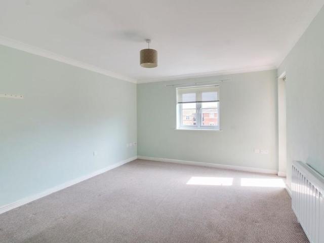 Apartment for rent in Kursaal Estate, Alton Barnes