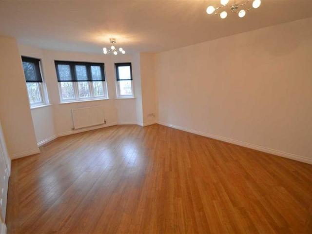 Apartment for rent in Chantinghall, Hamilton