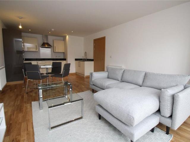 Apartment for rent in Monks Orchard, Kent