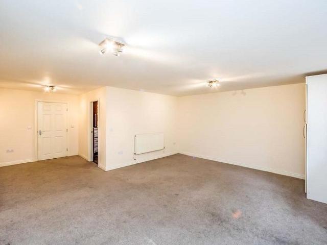 Apartment for rent in Woolshops, Calderdale
