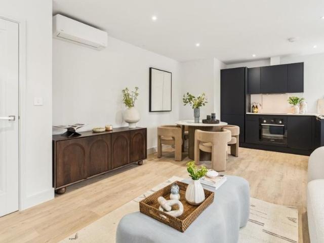 Apartment for rent in Chalfont St. Peter, Denham