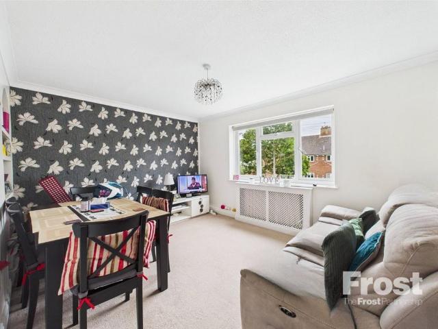 Apartment for rent in Old Windsor, Windsor and Maidenhead