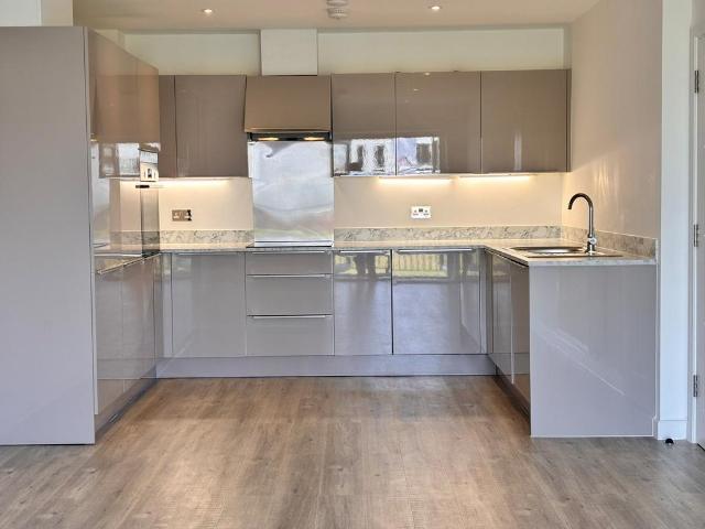 Flat for rent in Bridgefield, Kent