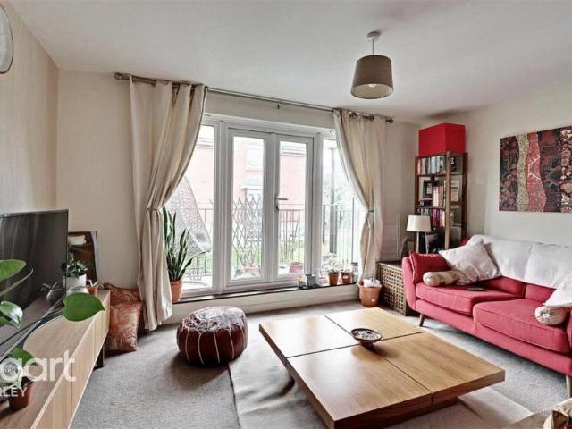 Apartment for rent in Shinfield