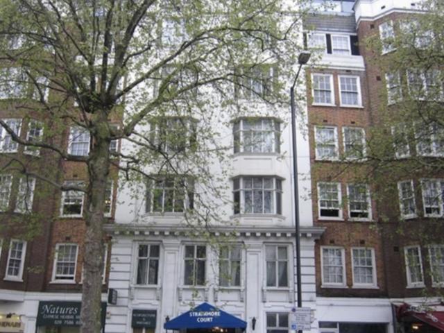 Flat for rent in St. John's Wood, Greater London