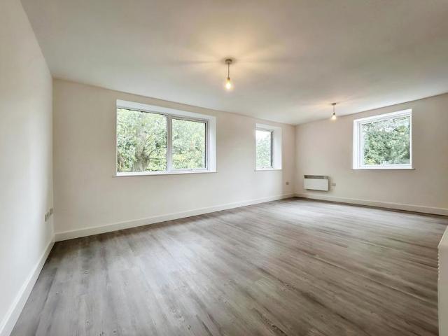 Apartment for rent in Cottingley, West Yorkshire